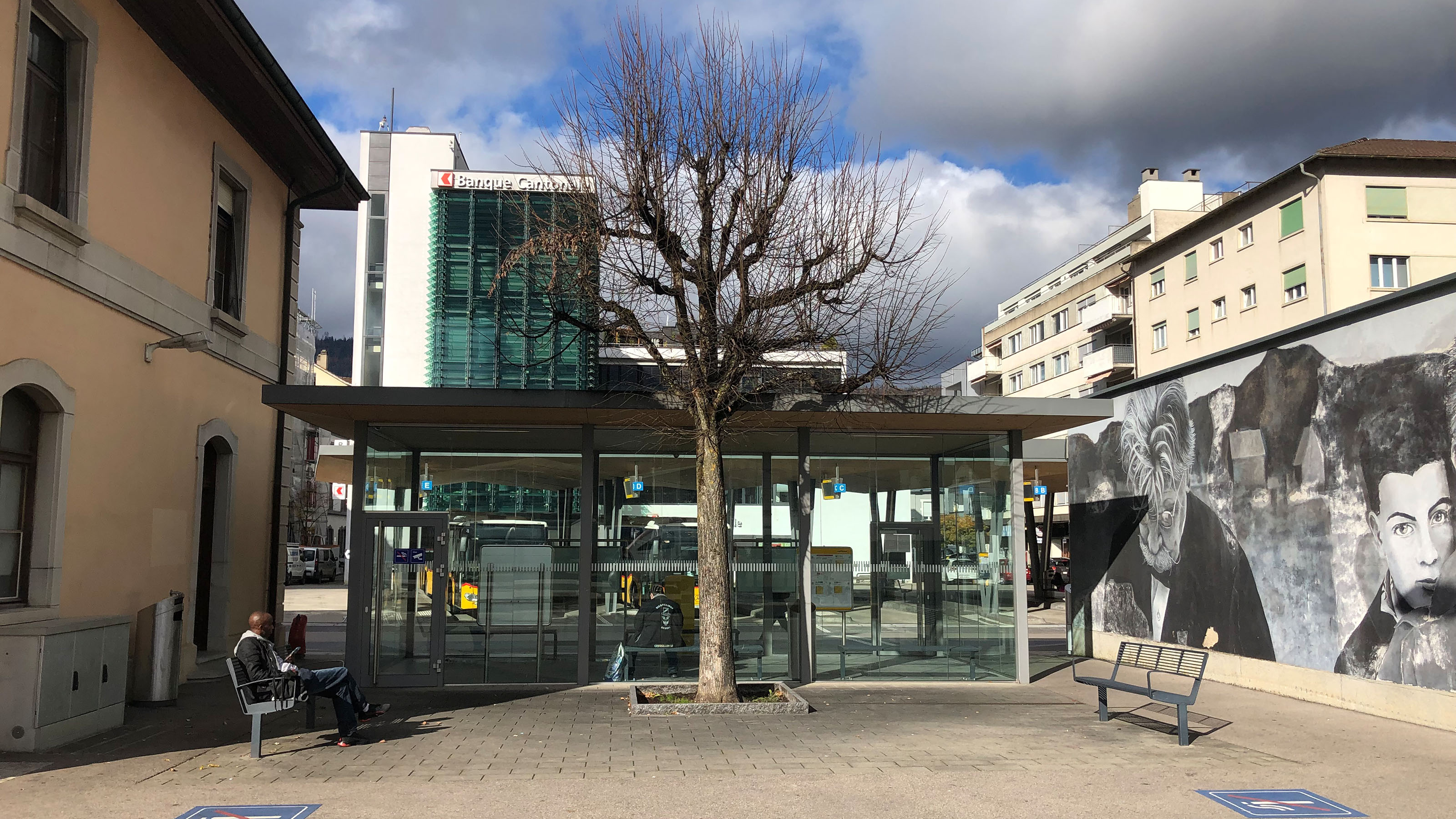 Vorher: Aufenthaltsbereiche zum Wohlfühlen.