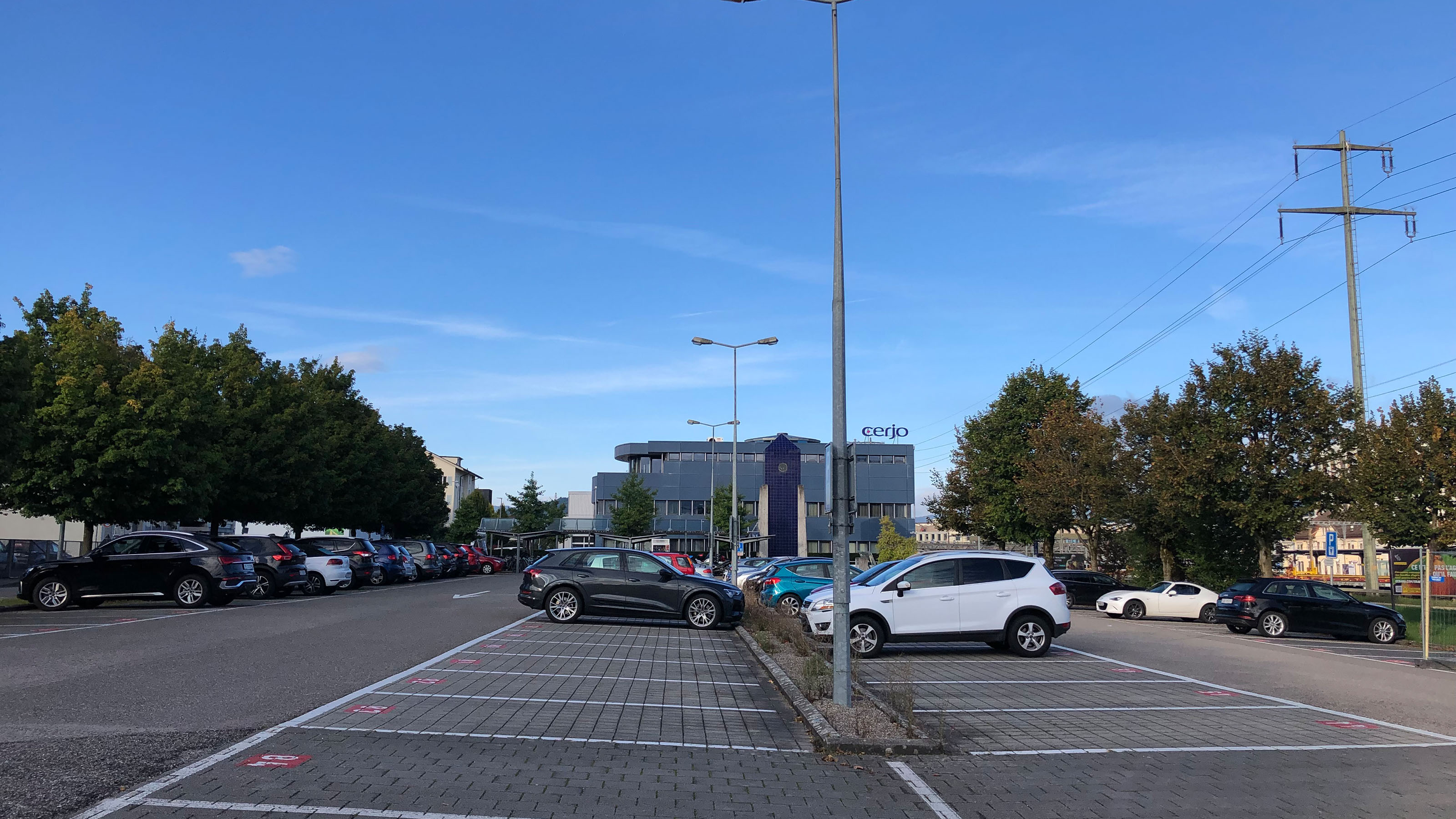 Vorher: Sonnenstrom vom Bahnhof.