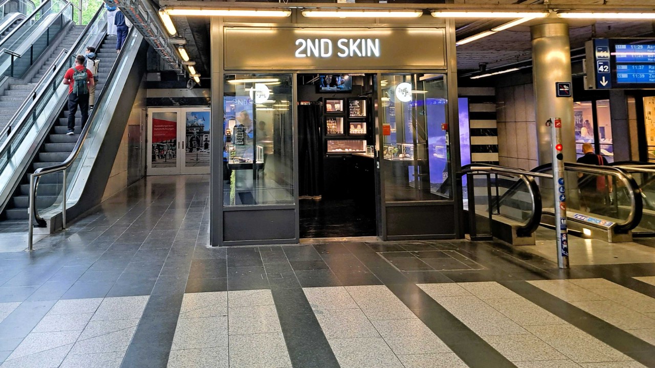 Eingang zum Ausstellungsraum in der Halle Sihlquai.